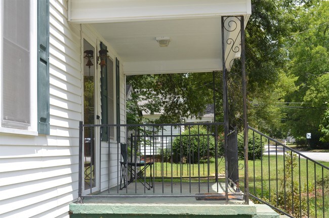 Foto del edificio - 704 Blair St