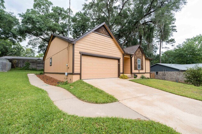 Foto del edificio - 772 Lupine Ln