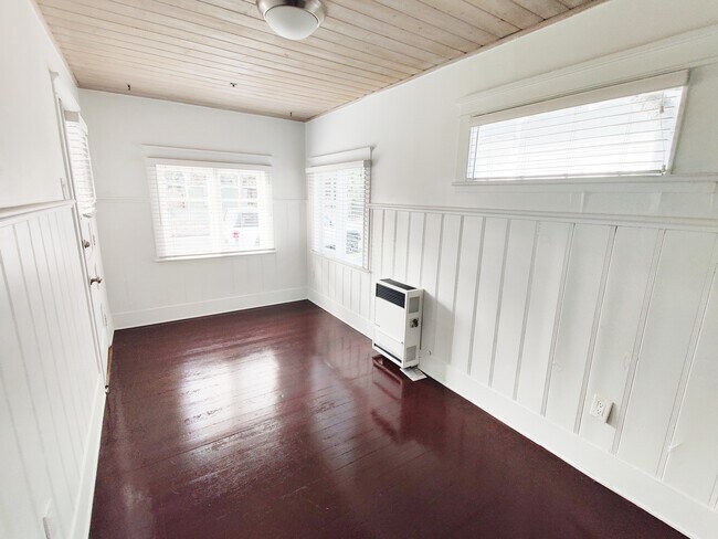 Building Photo - 501 Altair Pl