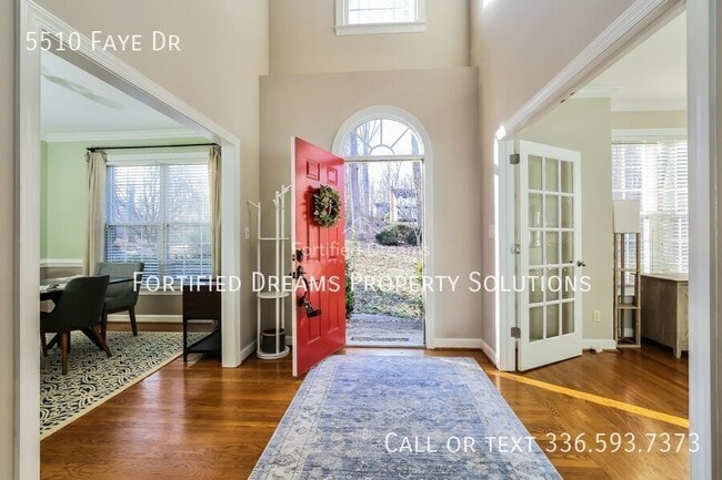 Building Photo - 5510 Faye Dr