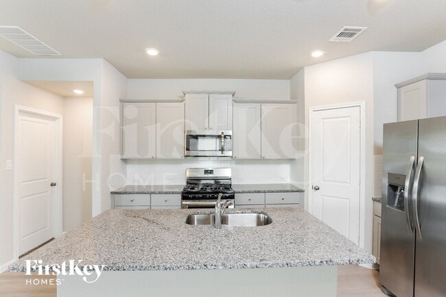 Building Photo - 14918 Bog Mill