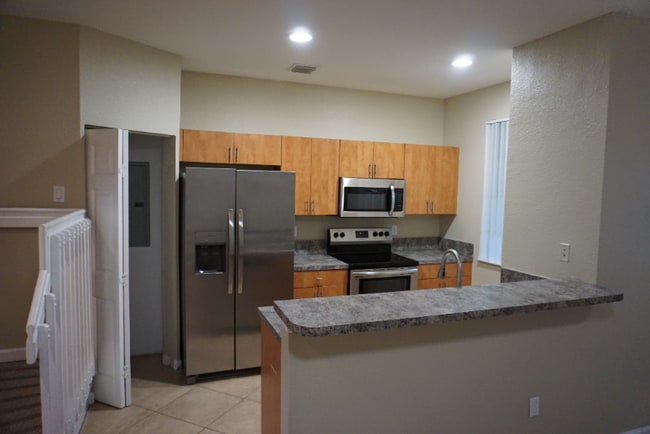 Building Photo - 1108 Lucaya Dr
