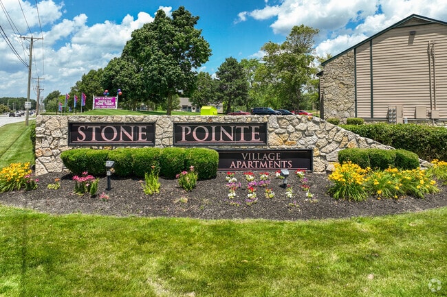 Building Photo - Stone Pointe Village