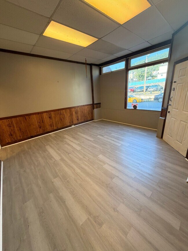 Foto del edificio - 600 N 12th St