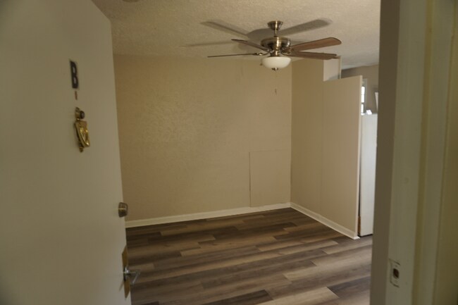 Building Photo - 5551 Force Rd