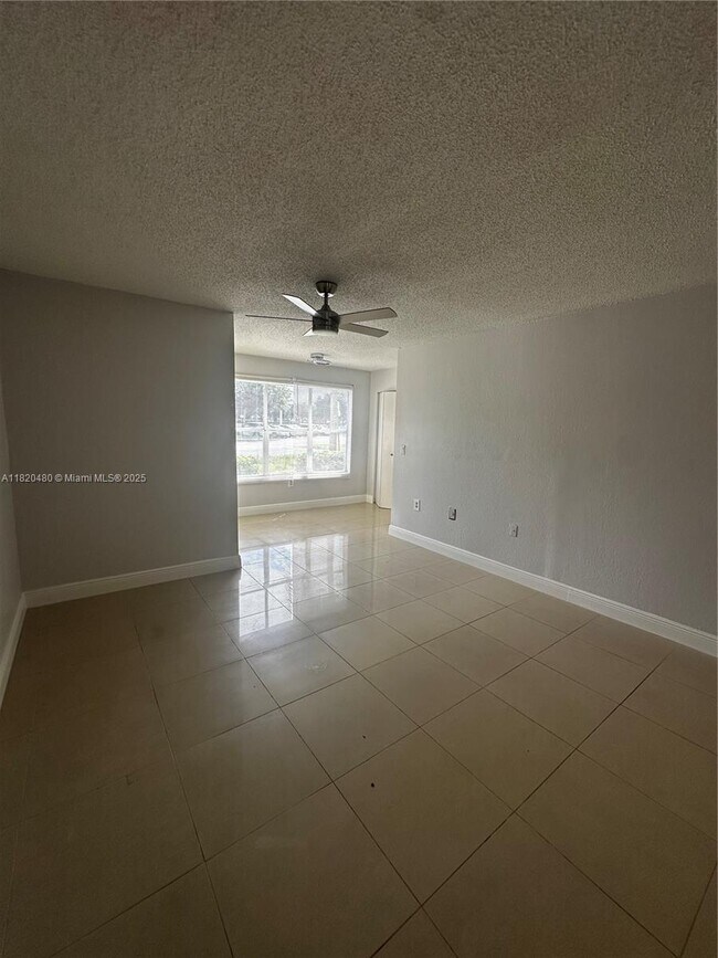Foto del edificio - 12760 Vista Isles Dr