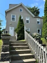 Building Photo - 312 William St
