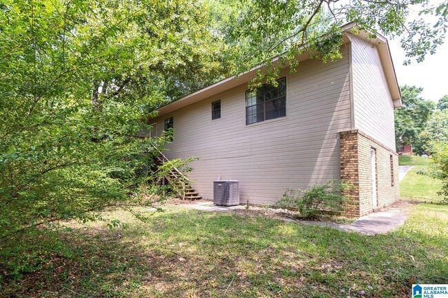 Building Photo - 203 Winterhaven Dr