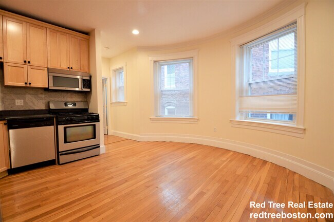 Foto del edificio - 191 Winthrop Rd