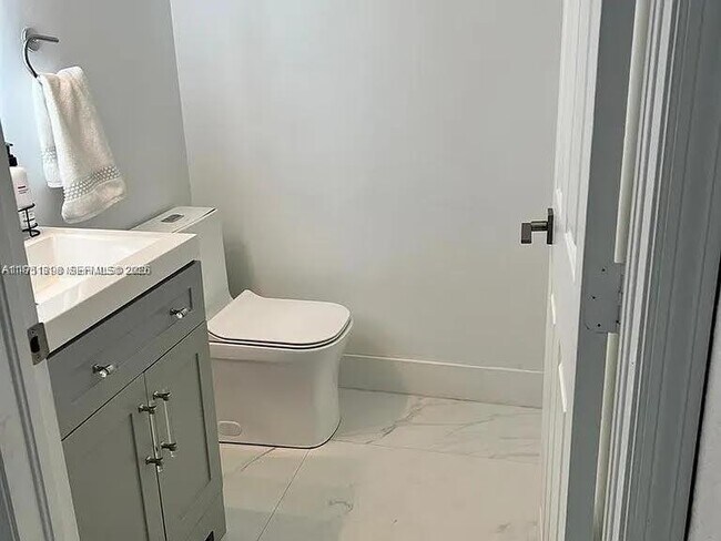 Foto del edificio - 9243 SW 227th Terrace