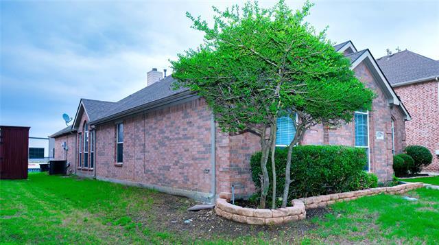 Building Photo - 15846 Grove Crest Dr