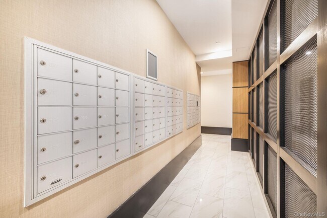 Foto del edificio - 300 Mamaroneck Ave