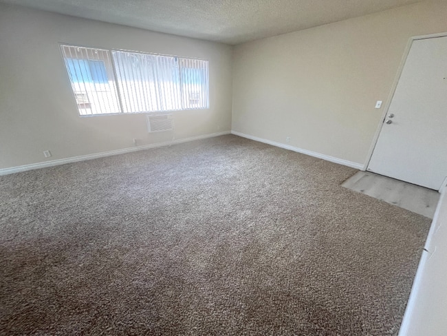 Foto del edificio - 538 Silverwood Ave