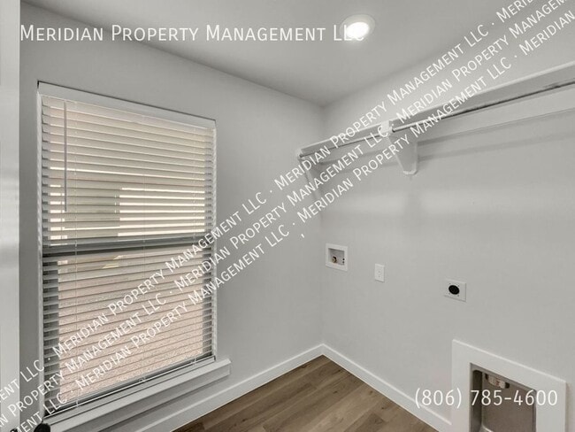 Building Photo - 1610 144th-