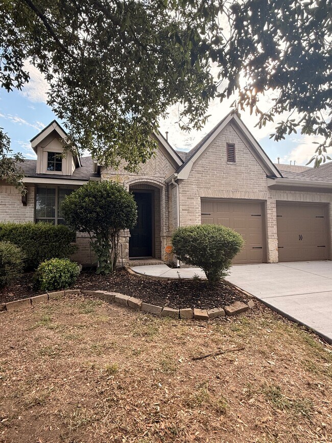 Foto del edificio - 3105 Whispering Pine Blvd
