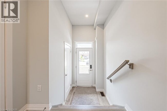 Building Photo - 138 Lormont Blvd