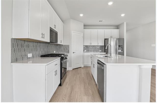 Foto del edificio - 514 Midnight Oak Dr