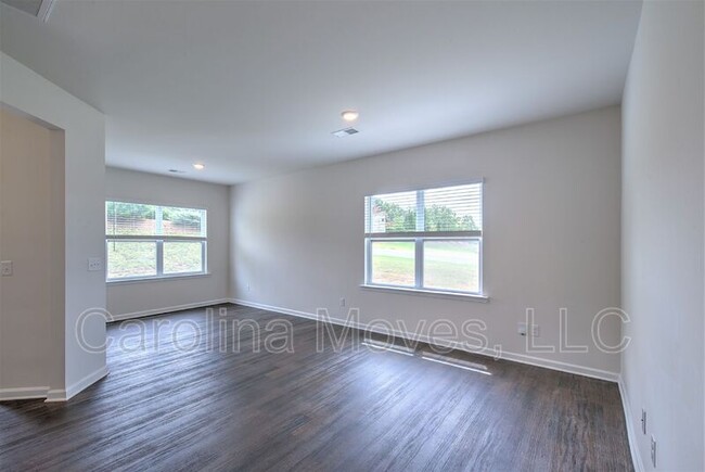 Building Photo - 200 Southridge Ct