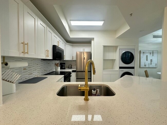 Foto del edificio - 630 S Sapodilla Ave