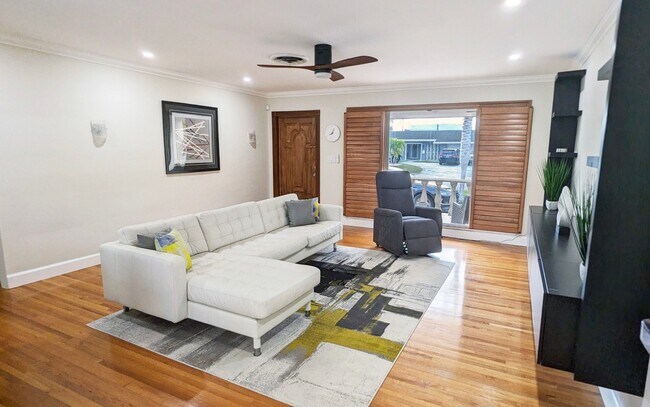 Foto del edificio - 4027 Pierce St