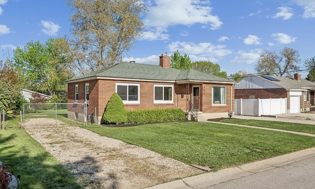 Building Photo - 7420 S 240 E