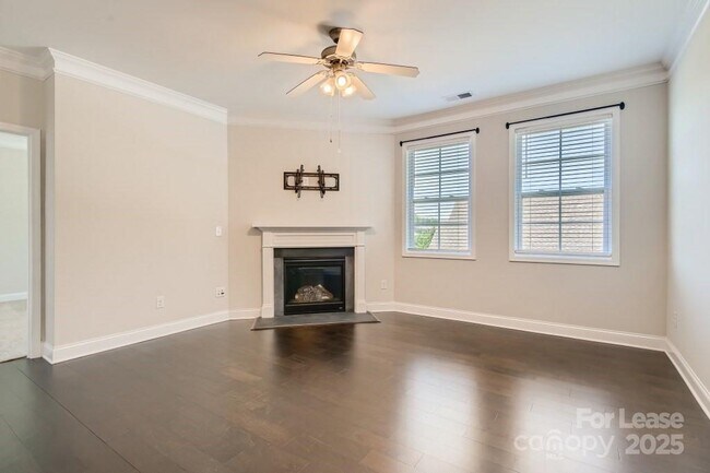 Foto del edificio - 3660 Norman View Dr