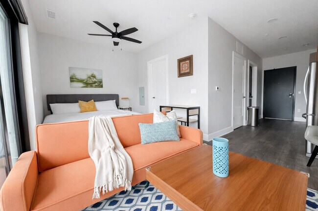 Foto del edificio - 4629 Capitol Ave