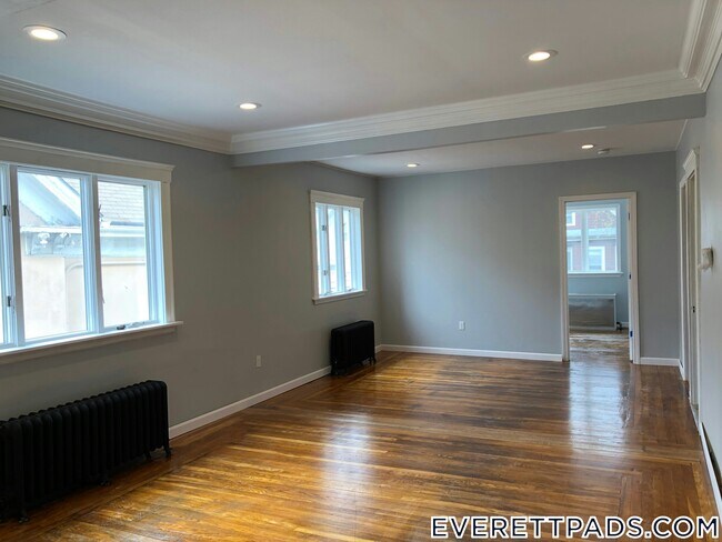 Foto del edificio - 45 Waverly St