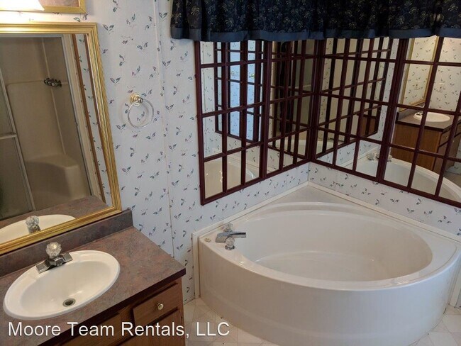 Foto del edificio - 2 br, 2 bath House - 159 Locust Grove Road