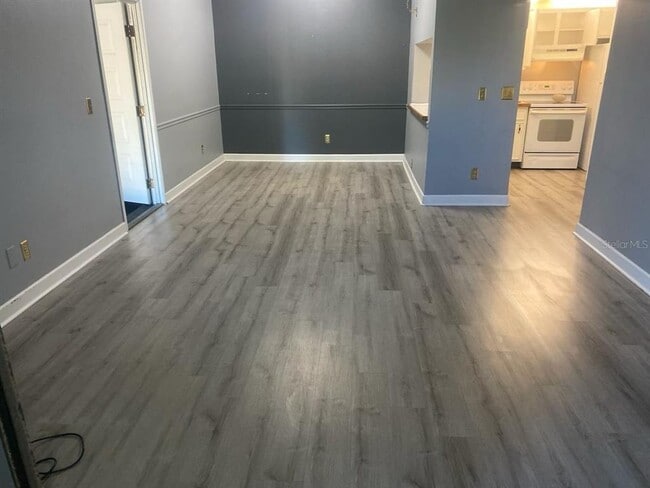 Building Photo - 8215 Sun Spring Cir