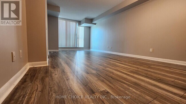 Photo du bâtiment - 525-525 Wilson Ave