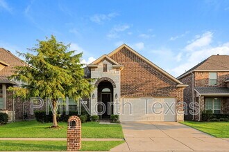 Building Photo - 15917 Rockingham St