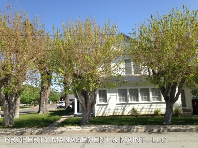 Primary Photo - 701 Mountain St