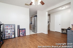 Foto del edificio - 8111 Maple Meadow Dr