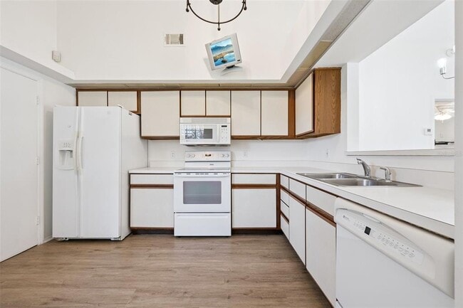 Foto del edificio - 2647 N Horseshoe Bay Dr