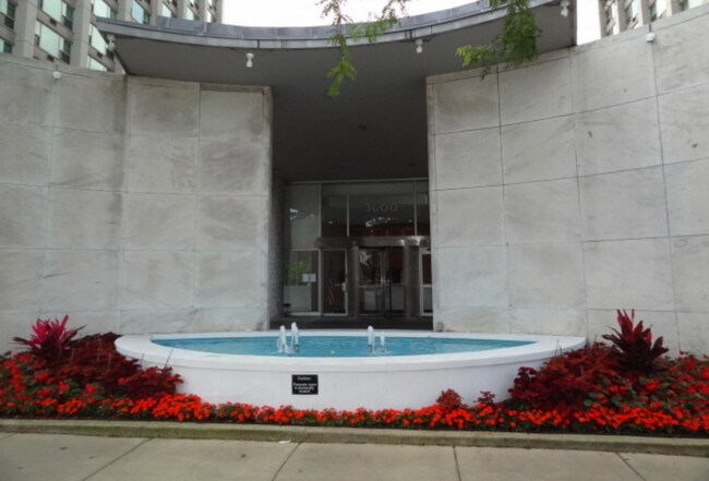 Foto del edificio - 3600 N Lake Shore Dr