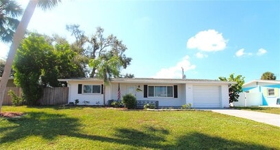 Building Photo - 552 Sheridan Dr