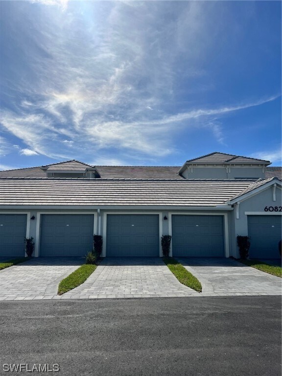 Foto del edificio - 6082 National Blvd