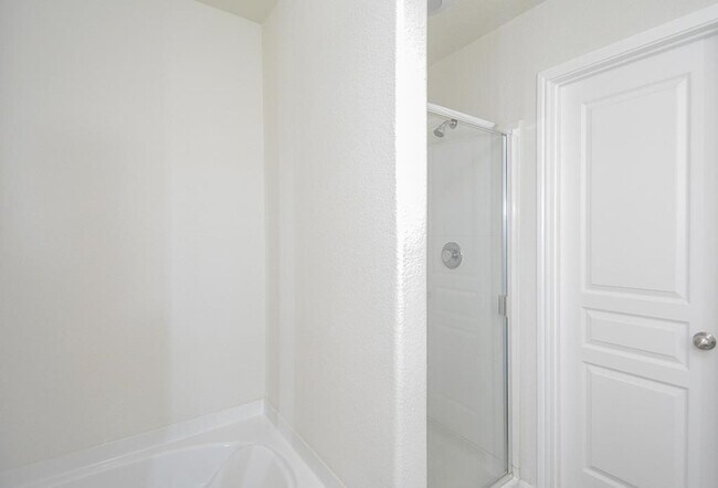 Foto del edificio - 5827 Banyan Oak Ct