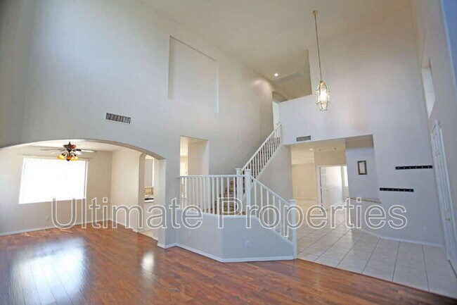 Foto del edificio - 25602 N 68th Dr