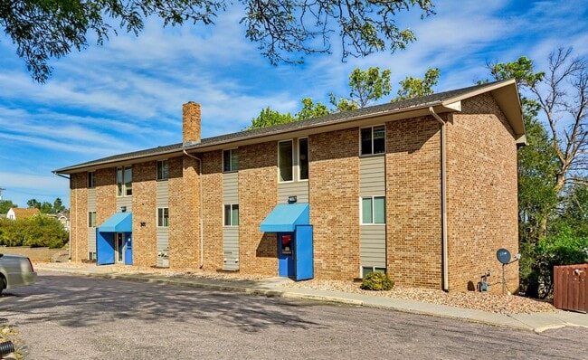 Building Photo - Falls View Apartments