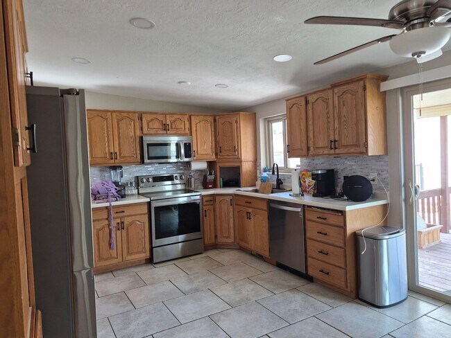 Foto del edificio - 3454 W Brett Ave