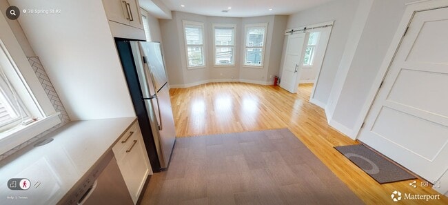 Foto del edificio - 75 Spring St