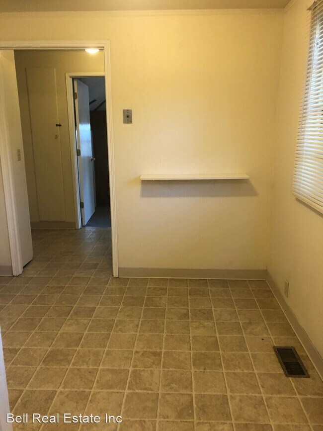 Building Photo - 4 br, 2 bath House - 2490 Harris Street