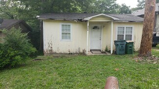 Building Photo - 4204 Elam St