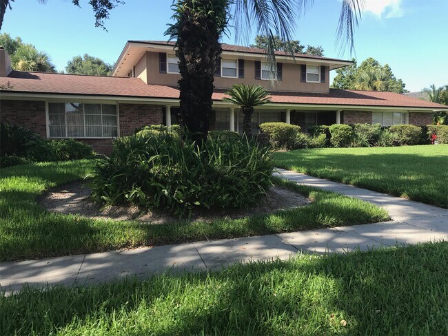 Foto del edificio - 130 Spring Lake Hills Dr