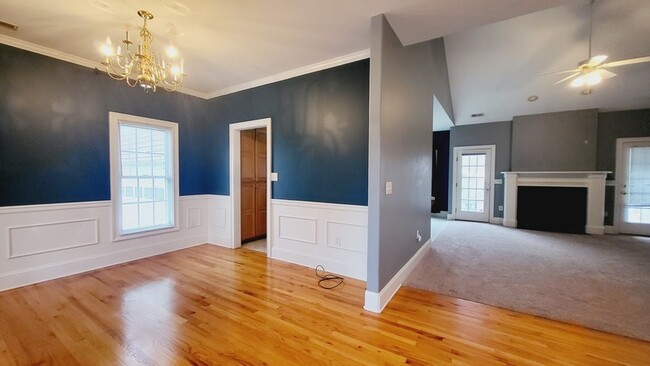 Building Photo - 2210 Ulverston Dr