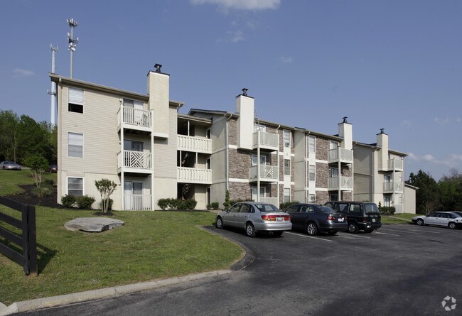 Amalie Point Apartments Nashville Tn Apartments Com