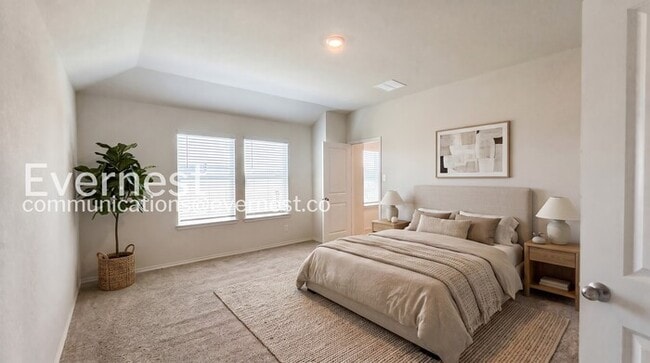 Photo - 3 Bed/2.5 Bath Home with Fenced Yard & Garage / Vouchers Accepted / Available Now!