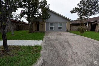 Building Photo - 4603 Meadowood Dr